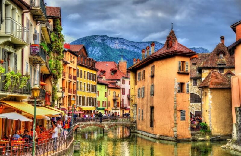 Private Trip From Geneva to Annecy in France - Language Options Available