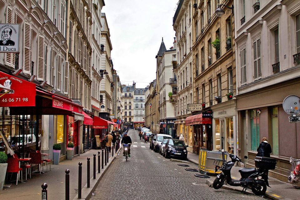 Private Walking Tour of Montmatre - Booking Your Experience