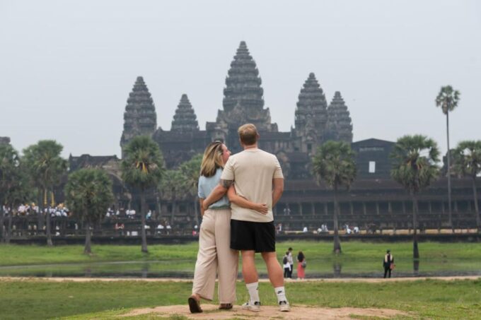 Professional Photoshoot in Angkor Archaeological Park - Frequently Asked Questions