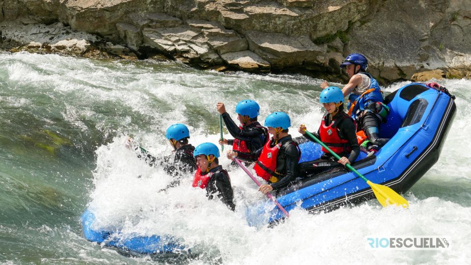 Pyrenees: Rafting in the Kingdom of the Mallos - Rafting Experience