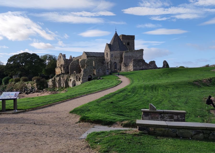 Queensferry: Sightseeing Cruise to Inchcolm Island - Accessibility Information