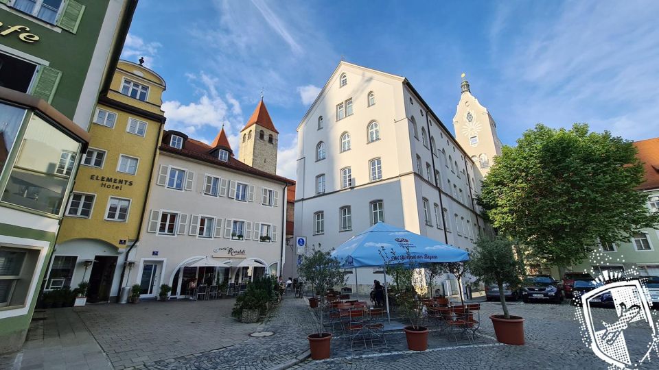 Regensburg: Walking Tour With Italian Wines and Food Tasting - Meeting and Location Information