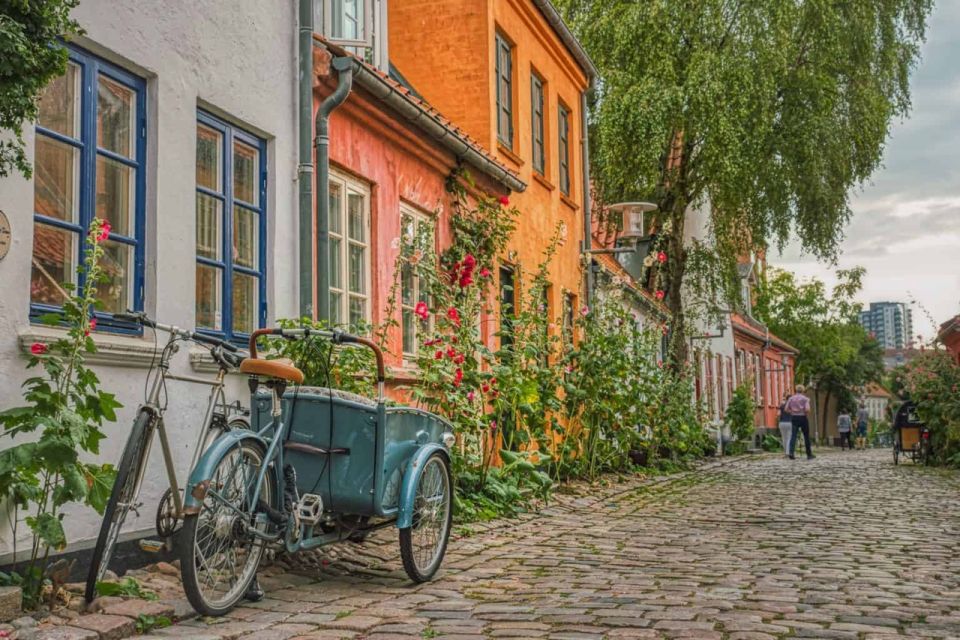 Romantic Magic in Aarhus – Walking Tour - Meeting Point and Logistics