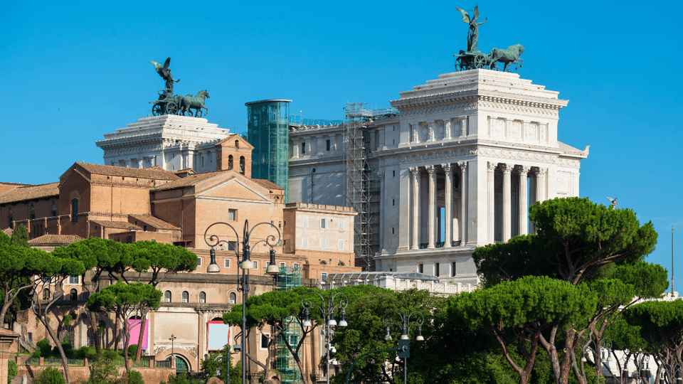 Rome: Colosseum and Panoramic Glass Elevator to Rome Summit - Exploring the Colosseum