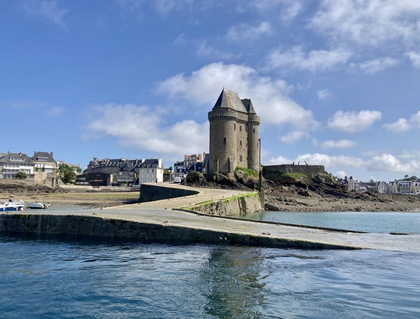 Saint-Malo: Discover Sea Trip Around the Bay - Guide Overview