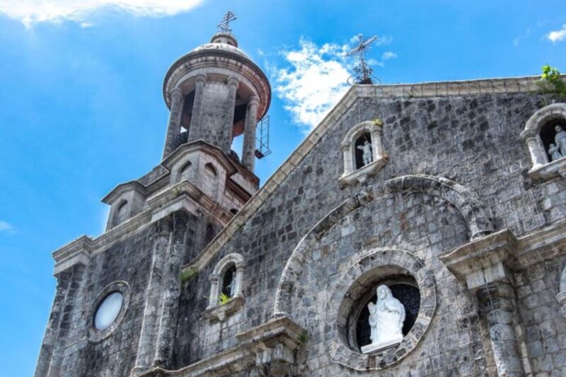 San Sebastian: Private Custom Walking Tour With a Guide - Inclusions and Exclusions