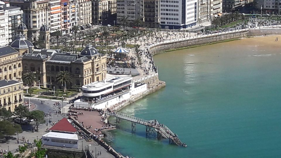 San Sebastian: Private Walking Tour W/ Panoramic Views - Meeting Point and Logistics