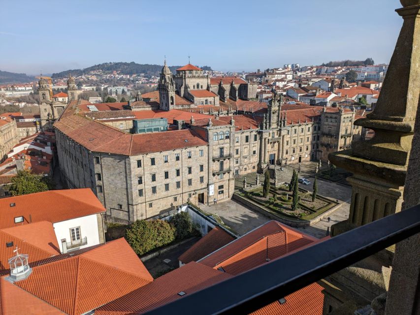 Santiago De Compostela: Cathedral & Carraca Tower Roofs Tour - Important Information