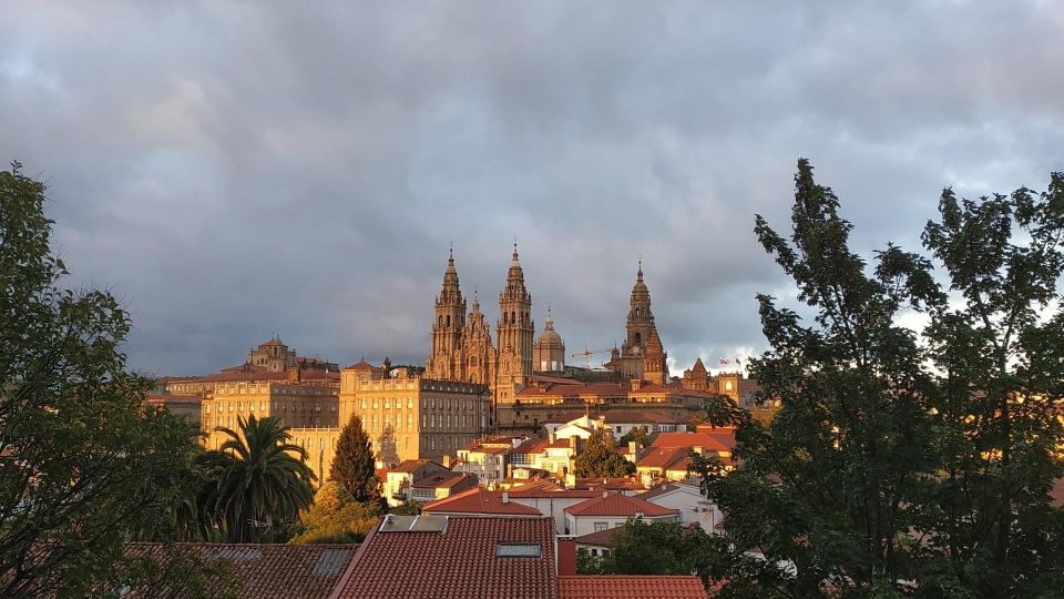 Santiago De Compostela - Historic Walking Tour - Praza Do Obradoiro