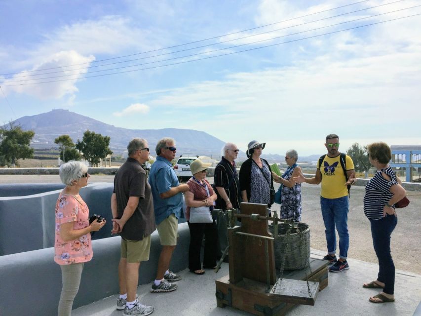 Santorini: Sightseeing Tour With Local Guide - Participant Information