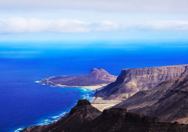 Sao Vicente Island: Full-Day Tour - Language and Group Options