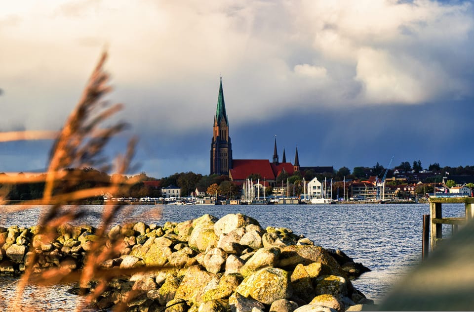 Schleswig: Highlights Tour (Cathedral, Old Town, Holm, City Harbor) - Charming Fishing Village of Holm