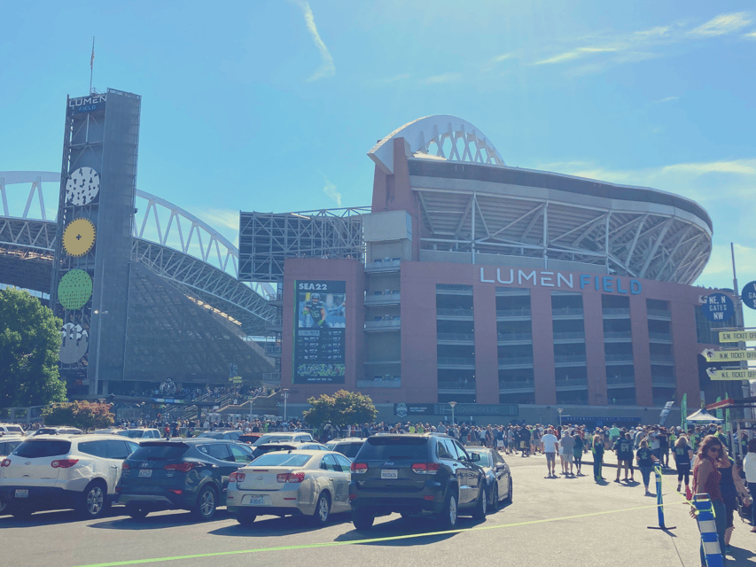 Seattle: Seattle Seahawks Football Game Ticket - Venue Amenities and Access