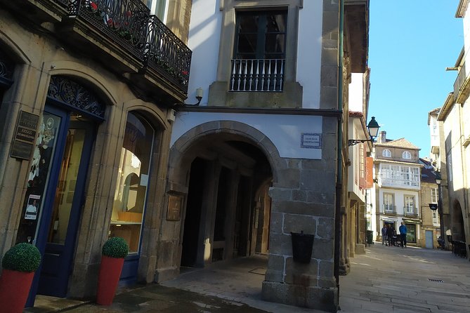 Secrets of Compostela Private Tour - Historical Pieces