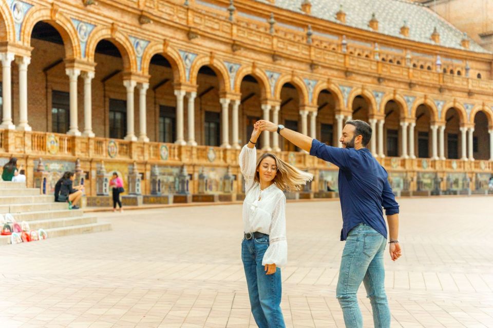 Seville: Professional Photoshoot at Plaza De España - Photographic Locations