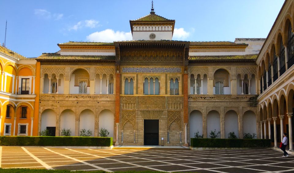 Seville: Royal Alcázar Guided Tour With Fast Entry Ticket - Important Information