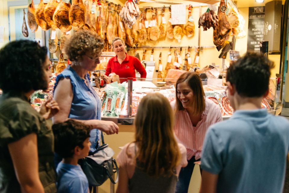 Seville: Tastes, Tapas and Traditions Food Tour - Meeting Point and Check-in