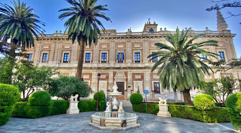 Seville's Family Adventure: Tales and Treasures - Lasting Memories and Bonding Over History