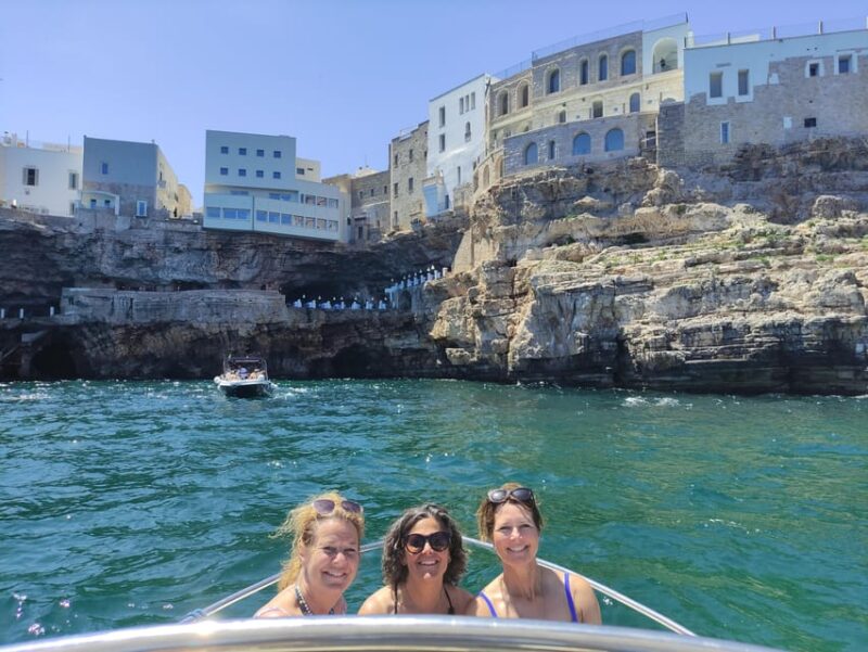 SHARED TOUR OF MONOPOLI AND POLIGNANO A MARE - Inclusions