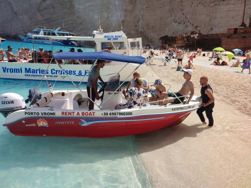 Shipwreck and Caves Private Boat Rental - Boat Features and Safety