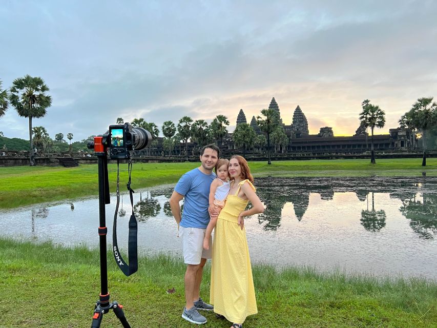 Siem Reap: Angkor Wat Sunrise Tour via Tuk Tuk & Breakfast - Breakfast Experience