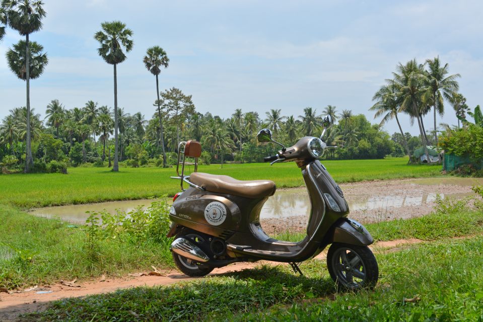 Siem Reap: Countryside Tour on a Vespa - Included Amenities