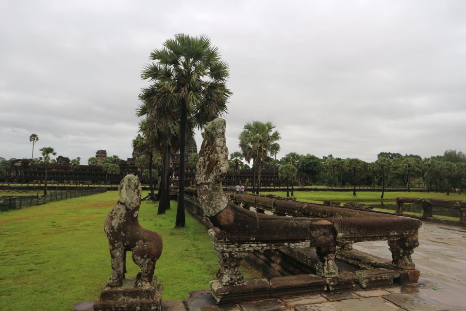 Siem Reap: Personalised Angkor Wat Sunrise Tour by Tuk-Tuk - Inclusions and Exclusions