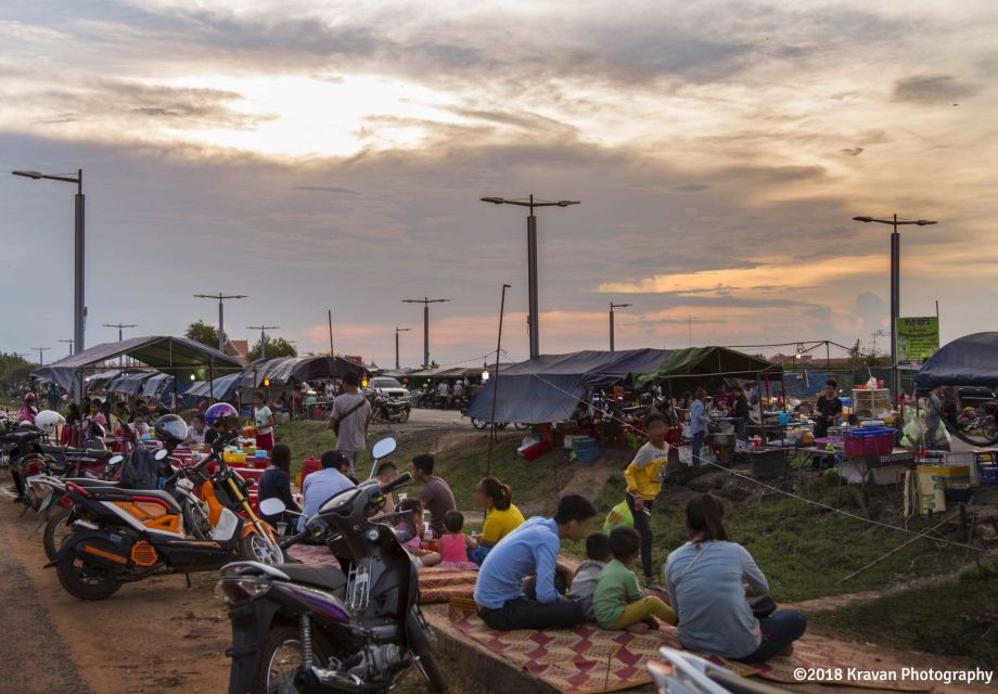 Siem Reap: Preah Ang Chek and Preah Ang Chorm Tuk-Tuk Tour - What to Bring