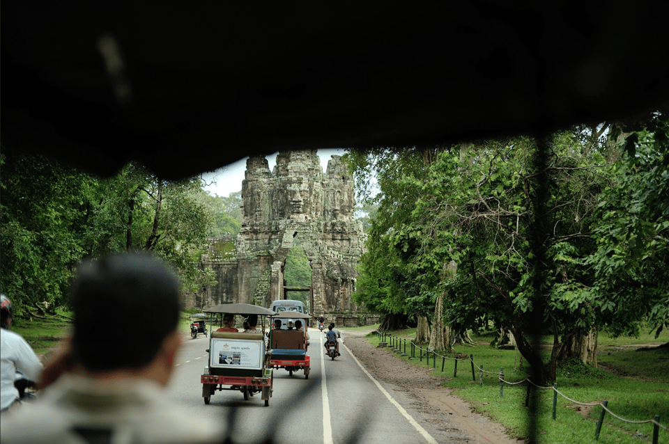 Siem Reap : Private Tuk-Tuk Tour of the Magnificent Temples. - Dress Code Guidelines