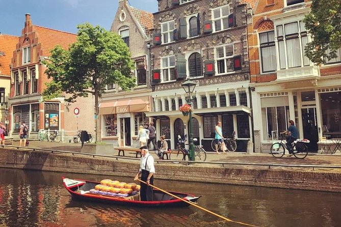 Small Group Alkmaar City Walking Tour *English* - Accessibility and Policies