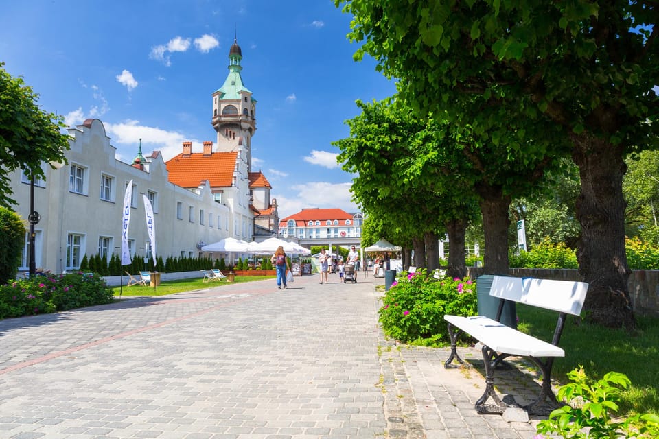 Sopot Love Walk: Seascape & Romance - Key Tour Highlights