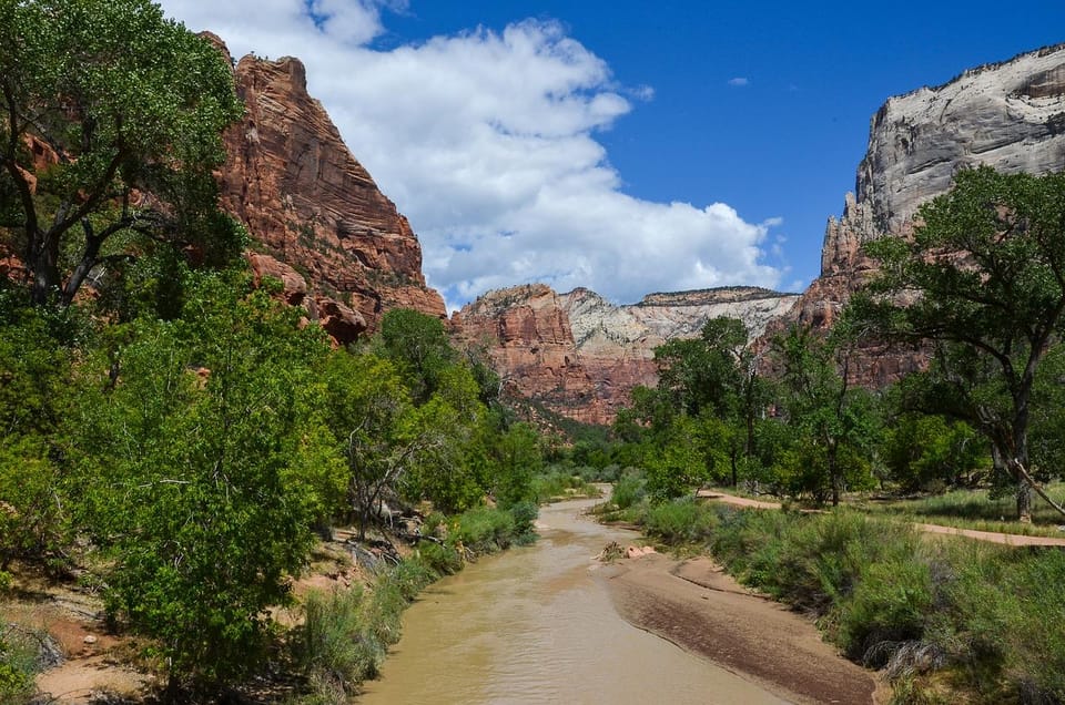 Springdale: Zion Watchman Sunset Hiking Tour - Booking Information