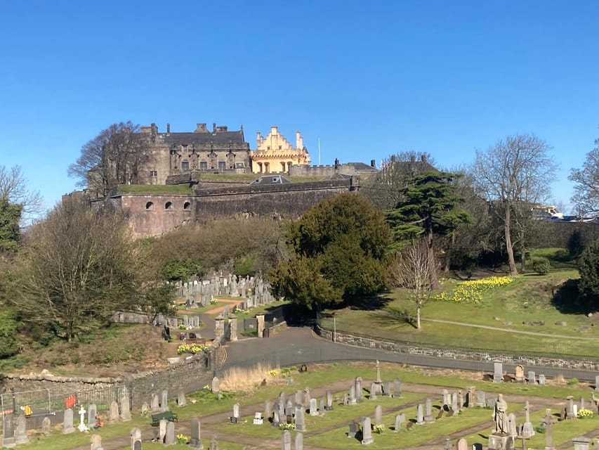 Stirling: Highlights of The Old Town Private Walking Tour - Guided Tour Experience