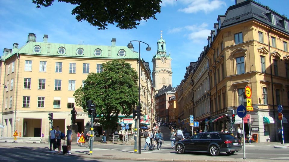 Stockholm: Old Town Walking Tour and the Vasa Museum - Meeting Point Details