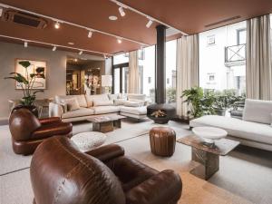 Strandhotel Domburg - Location and Accessibility