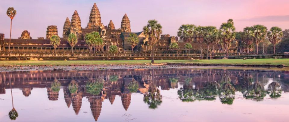 Sunrise at Angkor Wat and Small Tour With Tours Guide - Exploring Angkor Thom