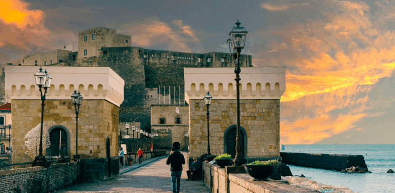 Sunrise by the Sea: Breathtaking Views and Seaside Breakfast - Exploring Mergellina and Lungomare Caracciolo