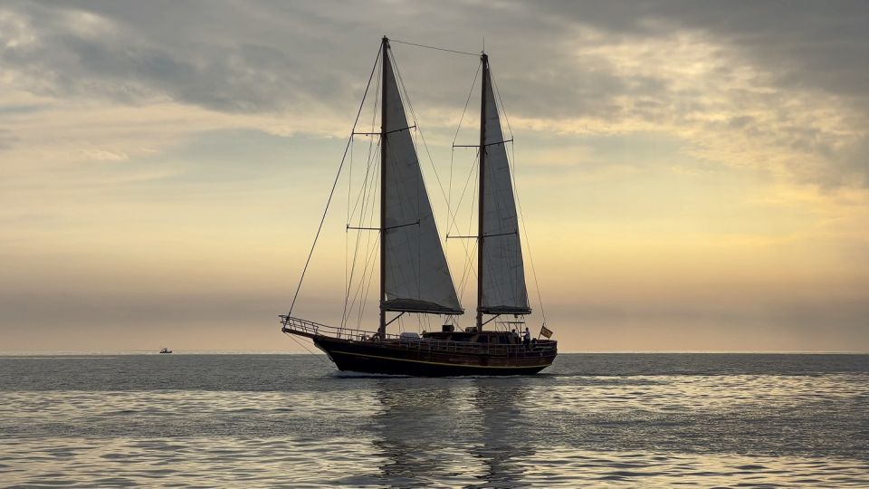 Sunset Boat Trips Fuerteventura - Food & Drinks Included - Convenient Booking and Pickup