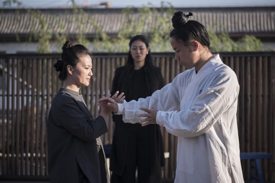 Taiji Class in Hutong Yard - Taiji Practice and Application