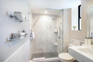 The Benjamin Royal Sonesta New York - Policies and Important Information