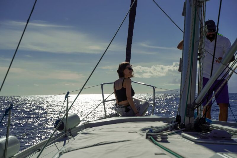 The Giants: Sailing Excursion With Swimming, Drink & Tapas - Meeting Point and Booking