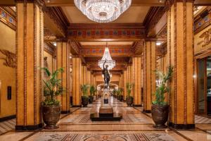 The Roosevelt Hotel New Orleans - Waldorf Astoria Hotels & Resorts - Transportation and Getting There