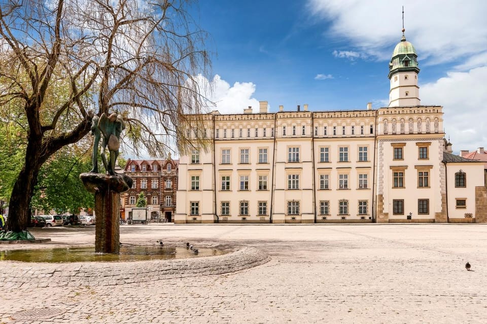 The Streets of Krakows Kazimierz Then and Now - Guided Tour - Guided Tour Experience