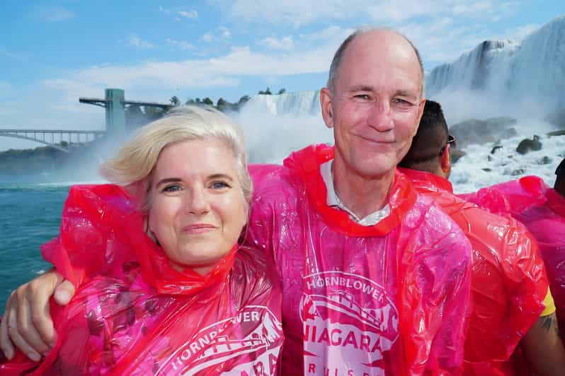 Toronto: Premium Niagara Falls Day Tour - Participant Requirements