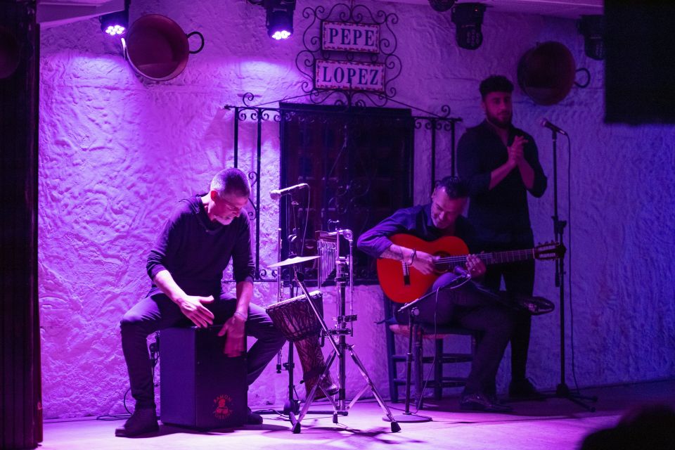 Torremolinos: Flamenco Show With Drinks - Included Experiences