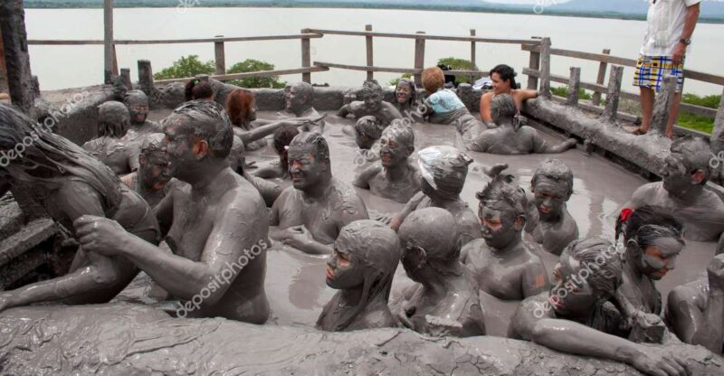 Totumo Volcano + Lunch - Booking Details