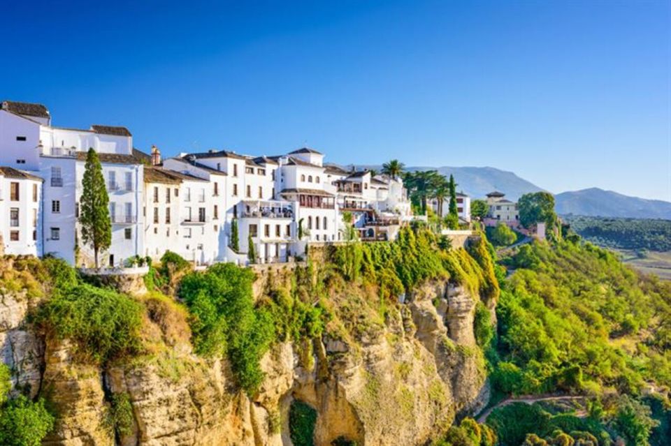 Tour to Ronda and Setenil De Las Bodegas - Historical Landmarks