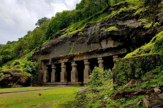 Trip to Elephanta Caves From Mumbai - Exploring the Caves