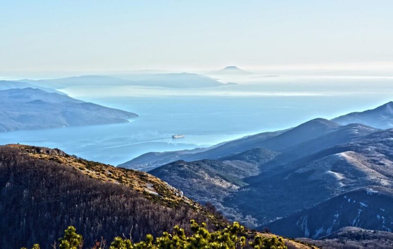 Ucka Mountain: Guided Hiking Tour - Vojak Summit Trail