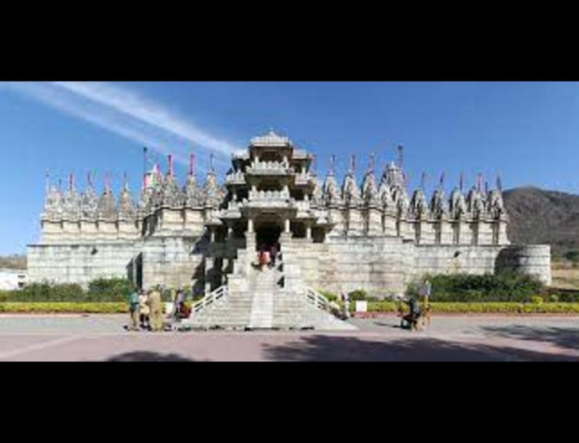 Udaipur,Ranakpur,Kumbhalgar Same Day Tour - Ranakpur Temple Complex